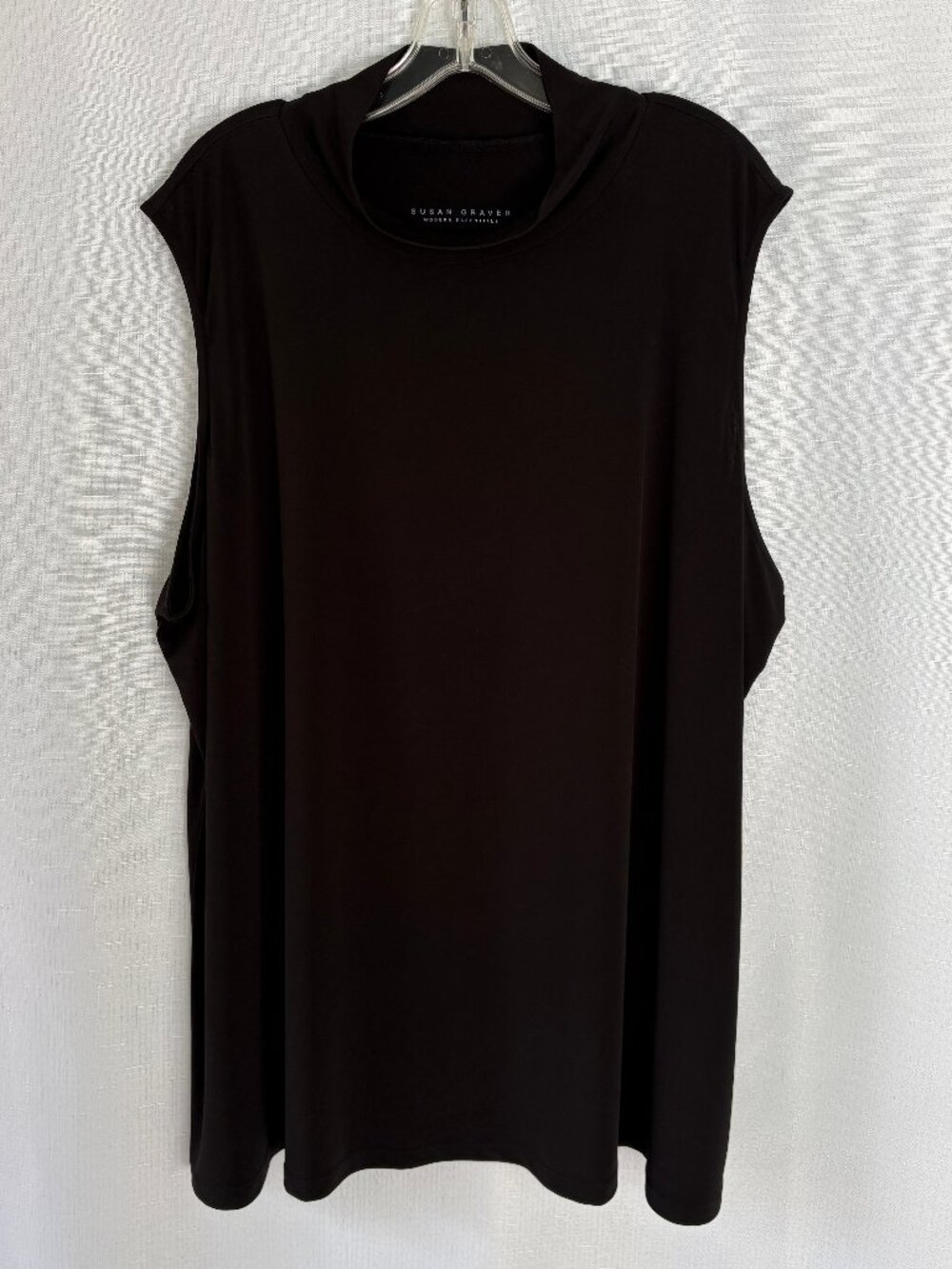 SUSAN GRAVER Modern Essentials Liquid Knit Mock Neck Top